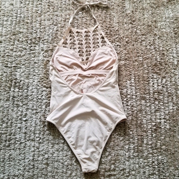 Forever 21 One Piece Swimsuit - Picture 2 of 4